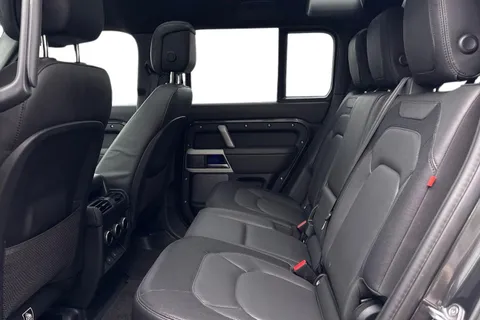 KX24ZPW Land Rover Defender 110 3.0 D300 X-Dynamic HSE 5dr Thumbnail #5