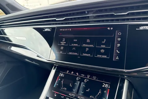  Audi Q7 3.0 TDI V6 Black Edition Tiptronic quattro Euro 6 (s/s) 5dr Thumbnail #46