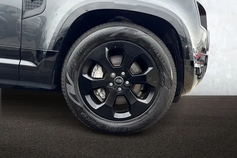 KX24ZPW Land Rover Defender 110 3.0 D300 X-Dynamic HSE 5dr Thumbnail #9