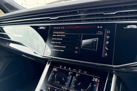  Audi Q7 3.0 TDI V6 Black Edition Tiptronic quattro Euro 6 (s/s) 5dr Thumbnail #50
