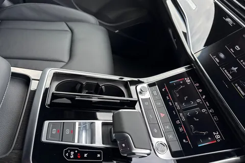  Audi Q7 3.0 TDI V6 Black Edition Tiptronic quattro Euro 6 (s/s) 5dr Thumbnail #55