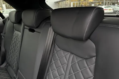 DH73HFZ Audi Q8 SQ8 TFSI Quattro Black Edition 5dr Tiptronic Thumbnail #18