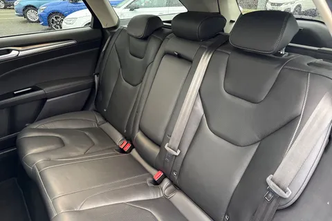 EX18WHB Ford Mondeo 2.0 TDCi Titanium Powershift Euro 6 (s/s) 5dr Thumbnail #19