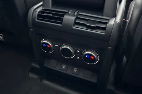 KX24ZPW Land Rover Defender 110 3.0 D300 X-Dynamic HSE 5dr Thumbnail #19
