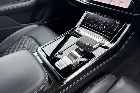 DH73HFZ Audi Q8 SQ8 TFSI Quattro Black Edition 5dr Tiptronic Thumbnail #22