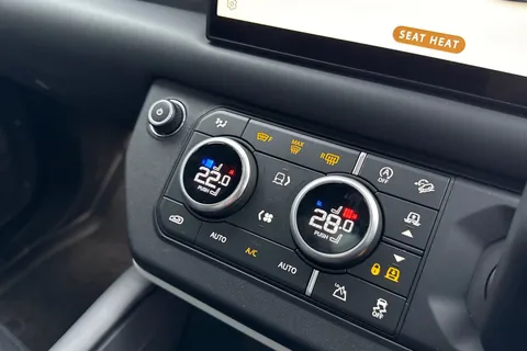 KX24ZPW Land Rover Defender 110 3.0 D300 X-Dynamic HSE 5dr Thumbnail #23