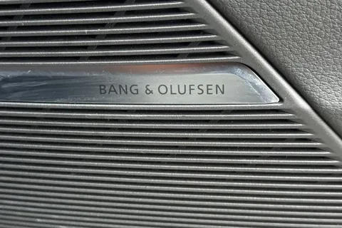 DH73HFZ Audi Q8 SQ8 TFSI Quattro Black Edition 5dr Tiptronic Thumbnail #24