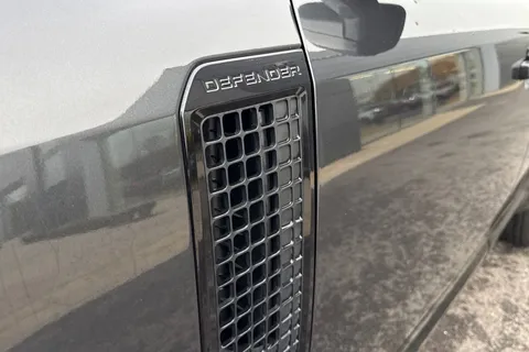 KX24ZPW Land Rover Defender 110 3.0 D300 X-Dynamic HSE 5dr Thumbnail #29