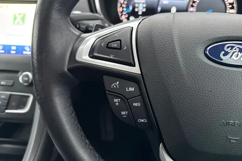 EX18WHB Ford Mondeo 2.0 TDCi Titanium Powershift Euro 6 (s/s) 5dr Thumbnail #41