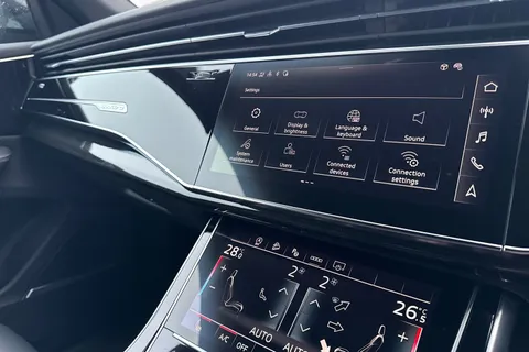 DH73HFZ Audi Q8 SQ8 TFSI Quattro Black Edition 5dr Tiptronic Thumbnail #48