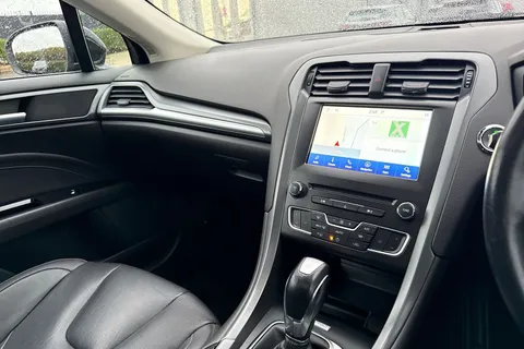 EX18WHB Ford Mondeo 2.0 TDCi Titanium Powershift Euro 6 (s/s) 5dr Thumbnail #47