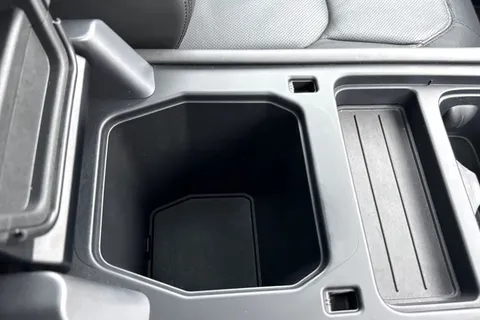 KX24ZPW Land Rover Defender 110 3.0 D300 X-Dynamic HSE 5dr Thumbnail #48