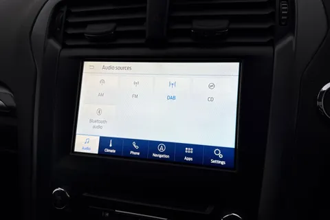 EX18WHB Ford Mondeo 2.0 TDCi Titanium Powershift Euro 6 (s/s) 5dr Thumbnail #49