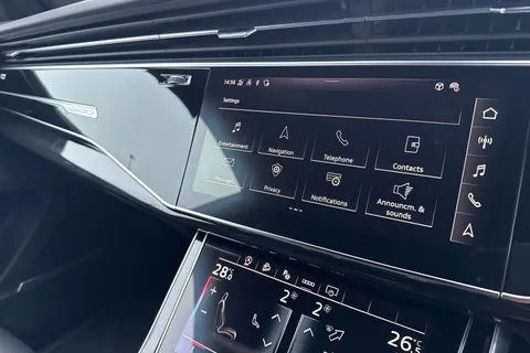 DH73HFZ Audi Q8 SQ8 TFSI Quattro Black Edition 5dr Tiptronic Thumbnail #51