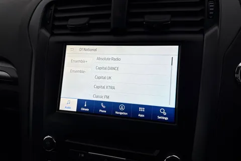 EX18WHB Ford Mondeo 2.0 TDCi Titanium Powershift Euro 6 (s/s) 5dr Thumbnail #50