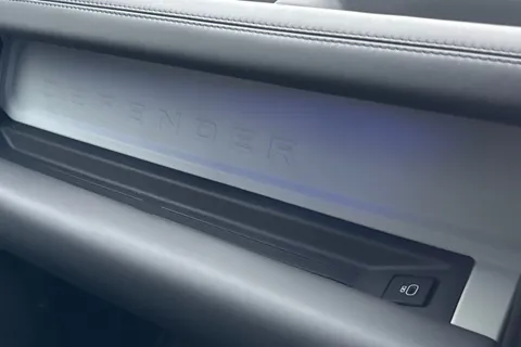 KX24ZPW Land Rover Defender 110 3.0 D300 X-Dynamic HSE 5dr Thumbnail #50