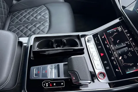 DH73HFZ Audi Q8 SQ8 TFSI Quattro Black Edition 5dr Tiptronic Thumbnail #56