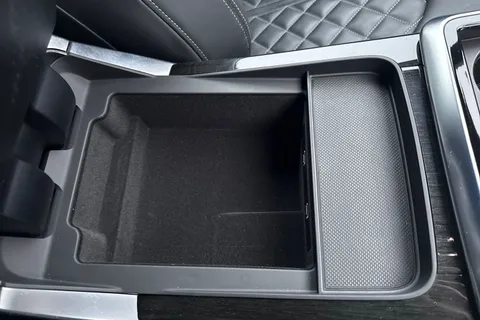 DH73HFZ Audi Q8 SQ8 TFSI Quattro Black Edition 5dr Tiptronic Thumbnail #57