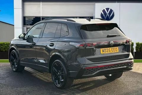 MD25EEO Volkswagen Tiguan 1.5 eTSI 150 R-Line 5dr DSG **BLACK PACK + INFO PACK** Thumbnail #3