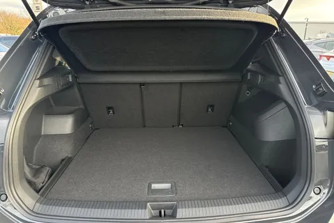 MD25EEO Volkswagen Tiguan 1.5 eTSI 150 R-Line 5dr DSG **BLACK PACK + INFO PACK** Thumbnail #7