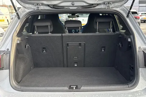 YC72KGZ Volkswagen Golf 1.4 TSI GTE 5dr DSG, WINTER PK, 18' BAKERSFIELD ALLOYS Thumbnail #6