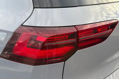 YC72KGZ Volkswagen Golf 1.4 TSI GTE 5dr DSG, WINTER PK, 18' BAKERSFIELD ALLOYS Thumbnail #7