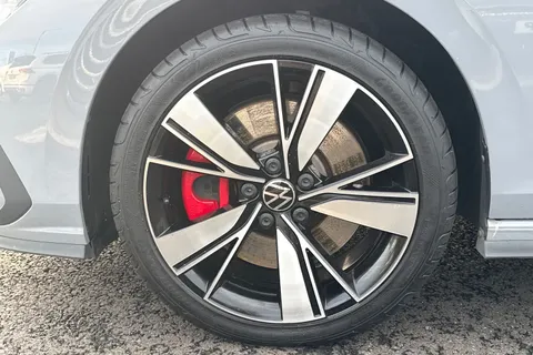 YC72KGZ Volkswagen Golf 1.4 TSI GTE 5dr DSG, WINTER PK, 18' BAKERSFIELD ALLOYS Thumbnail #10