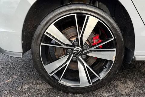 YC72KGZ Volkswagen Golf 1.4 TSI GTE 5dr DSG, WINTER PK, 18' BAKERSFIELD ALLOYS Thumbnail #12