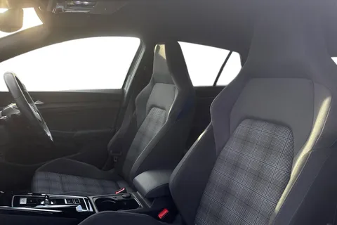 YC72KGZ Volkswagen Golf 1.4 TSI GTE 5dr DSG, WINTER PK, 18' BAKERSFIELD ALLOYS Thumbnail #15