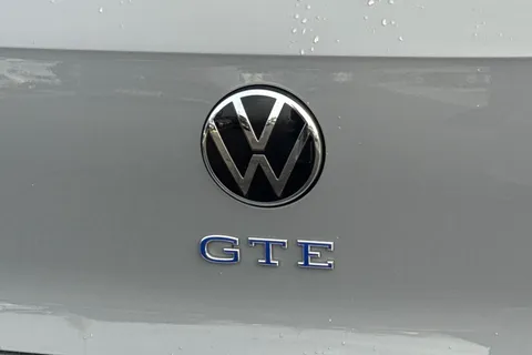 YC72KGZ Volkswagen Golf 1.4 TSI GTE 5dr DSG, WINTER PK, 18' BAKERSFIELD ALLOYS Thumbnail #26