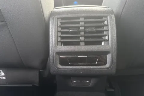 YC72KGZ Volkswagen Golf 1.4 TSI GTE 5dr DSG, WINTER PK, 18' BAKERSFIELD ALLOYS Thumbnail #29