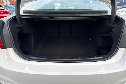 YE67PPF BMW 3 Series 1.5 318i Sport Auto Euro 6 (s/s) 4dr Thumbnail #6