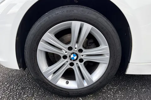 YE67PPF BMW 3 Series 1.5 318i Sport Auto Euro 6 (s/s) 4dr Thumbnail #11