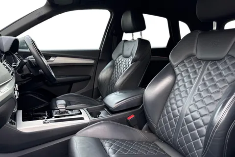 SV22ZDP Audi Q5 2.0 TDI 40 S line S Tronic quattro Euro 6 (s/s) 5dr Thumbnail #16