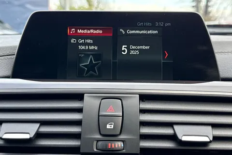 YE67PPF BMW 3 Series 1.5 318i Sport Auto Euro 6 (s/s) 4dr Thumbnail #16