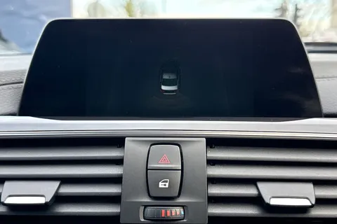 YE67PPF BMW 3 Series 1.5 318i Sport Auto Euro 6 (s/s) 4dr Thumbnail #38