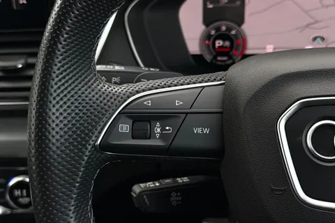 SV22ZDP Audi Q5 2.0 TDI 40 S line S Tronic quattro Euro 6 (s/s) 5dr Thumbnail #39