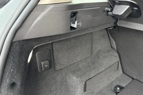 VK23ZKM Land Rover Range Rover Evoque 2.0 D165 S SUV 5dr Diesel Manual FWD Euro 6 (s/s) (163 ps) Thumbnail #28