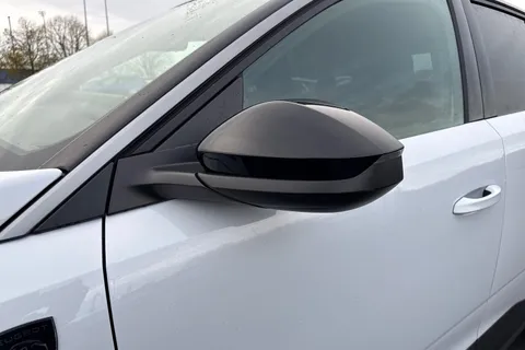 KW74OYY PEUGEOT 3008 1.2 HYBRID GT e-DSC6 Euro 6 (s/s) 5dr Thumbnail #29