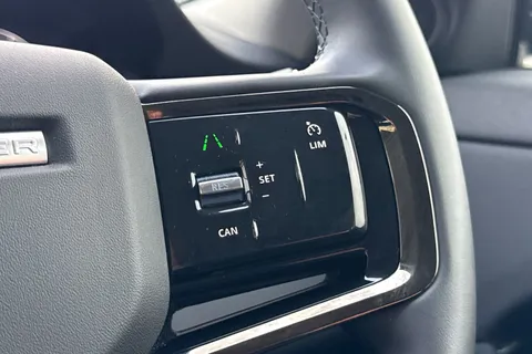 VK23ZKM Land Rover Range Rover Evoque 2.0 D165 S SUV 5dr Diesel Manual FWD Euro 6 (s/s) (163 ps) Thumbnail #30