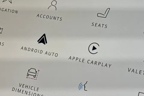 VK23ZKM Land Rover Range Rover Evoque 2.0 D165 S SUV 5dr Diesel Manual FWD Euro 6 (s/s) (163 ps) Thumbnail #33