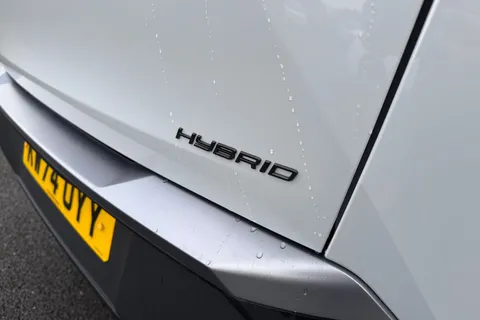 KW74OYY PEUGEOT 3008 1.2 HYBRID GT e-DSC6 Euro 6 (s/s) 5dr Thumbnail #34