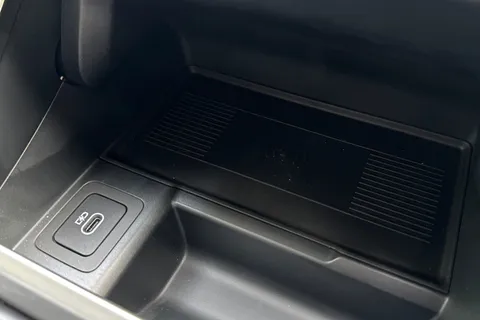 VK23ZKM Land Rover Range Rover Evoque 2.0 D165 S SUV 5dr Diesel Manual FWD Euro 6 (s/s) (163 ps) Thumbnail #41