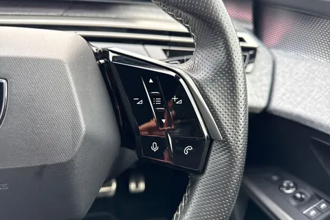 KW74OYY PEUGEOT 3008 1.2 HYBRID GT e-DSC6 Euro 6 (s/s) 5dr Thumbnail #40