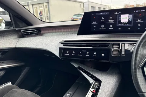 KW74OYY PEUGEOT 3008 1.2 HYBRID GT e-DSC6 Euro 6 (s/s) 5dr Thumbnail #44