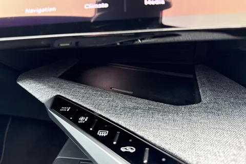 KW74OYY PEUGEOT 3008 1.2 HYBRID GT e-DSC6 Euro 6 (s/s) 5dr Thumbnail #56