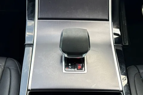 DP25CZL Land Rover Range Rover Evoque 2.0 D200 Dynamic SE 5dr Thumbnail #14