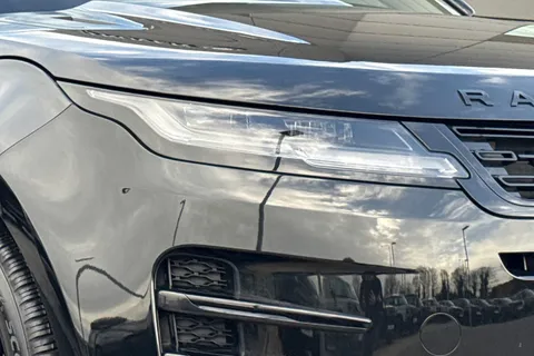 DP25CZL Land Rover Range Rover Evoque 2.0 D200 Dynamic SE 5dr Thumbnail #18