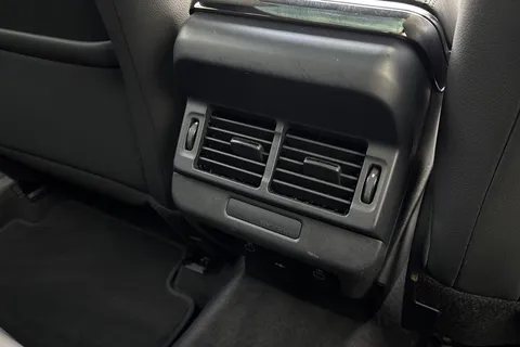 DP25CZL Land Rover Range Rover Evoque 2.0 D200 Dynamic SE 5dr Thumbnail #19