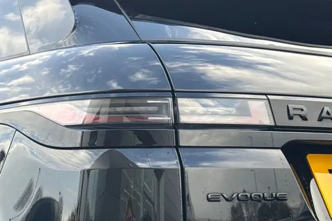 DP25CZL Land Rover Range Rover Evoque 2.0 D200 Dynamic SE 5dr Thumbnail #20